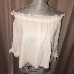 American Eagle off the shoulder top